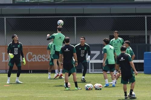 La-Seleccion-Mexicana-inicia-concentracion-en-el-CAR-Aguirre-advierte-que-quien-no-se-presente-quedara-fuera